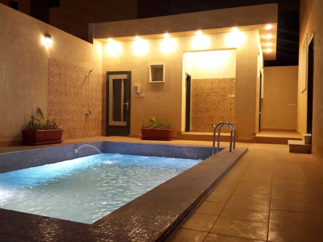 شركات تنظيف مسابح بالقطيف
